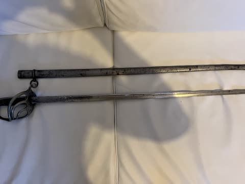 Estimé par un Expert: Quelle Est la Valeur d’un Sabre de Cavalerie Napoléonien Rouillé?