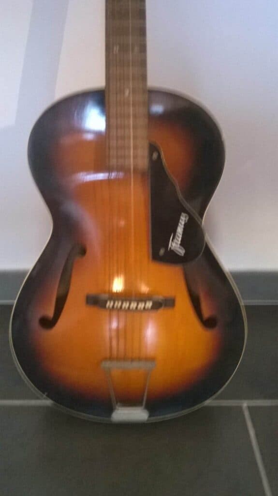 Estimation d’une guitare Framus