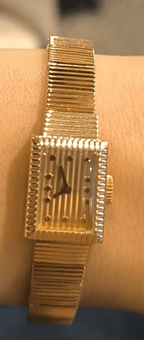 Estimation de la valeur d’une montre Boucheron de 1958 en or rose 18k avec remontoir mécanique en parfait état