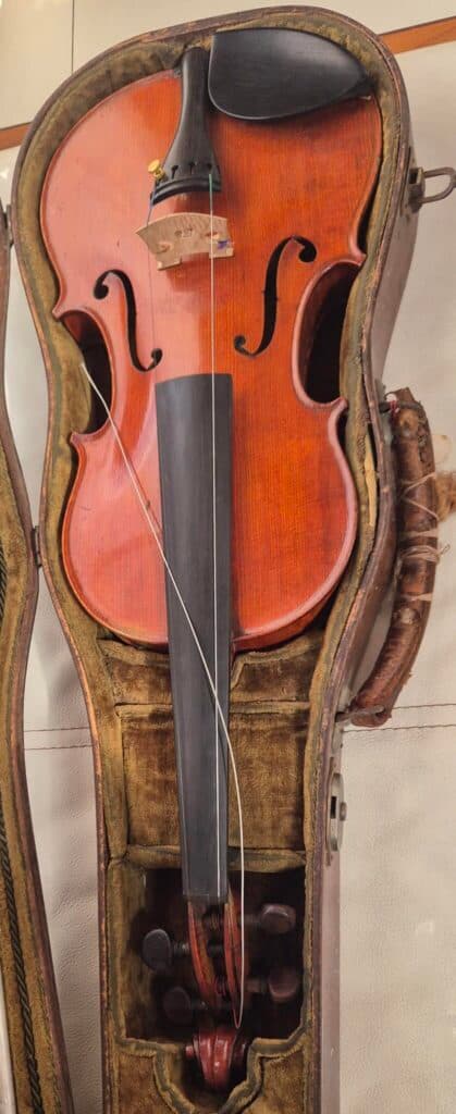 Estimation de la valeur d’un Violon signé Chardon Père et Fils de l’année 1931 en bon état général