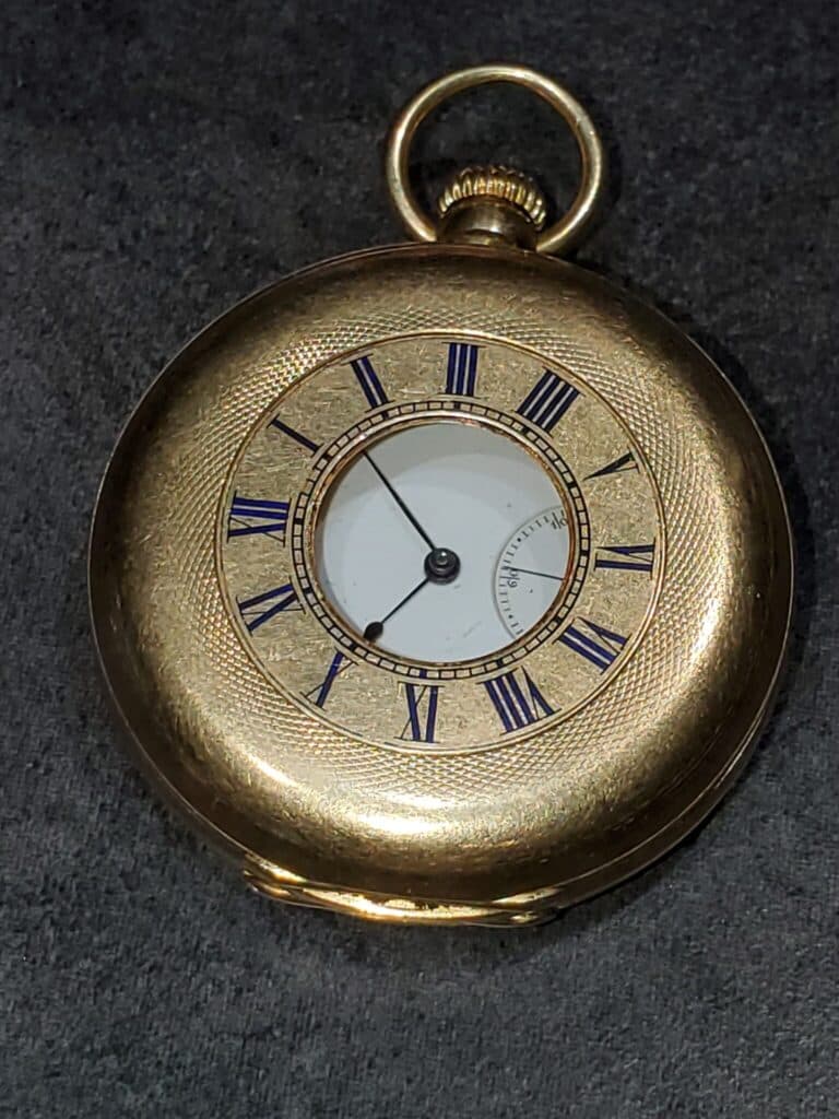 Evaluation détaillée de la Montre de Gousset Le Roy et Fils en or jaune avec gravure et numéro de série 41838