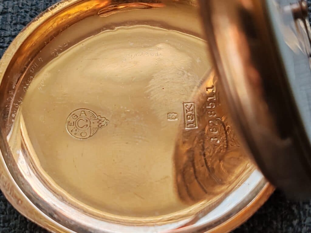 “Précieuse Montre de Poche OMEGA en Or – Récompensée au Grand Prix de Paris 1900”