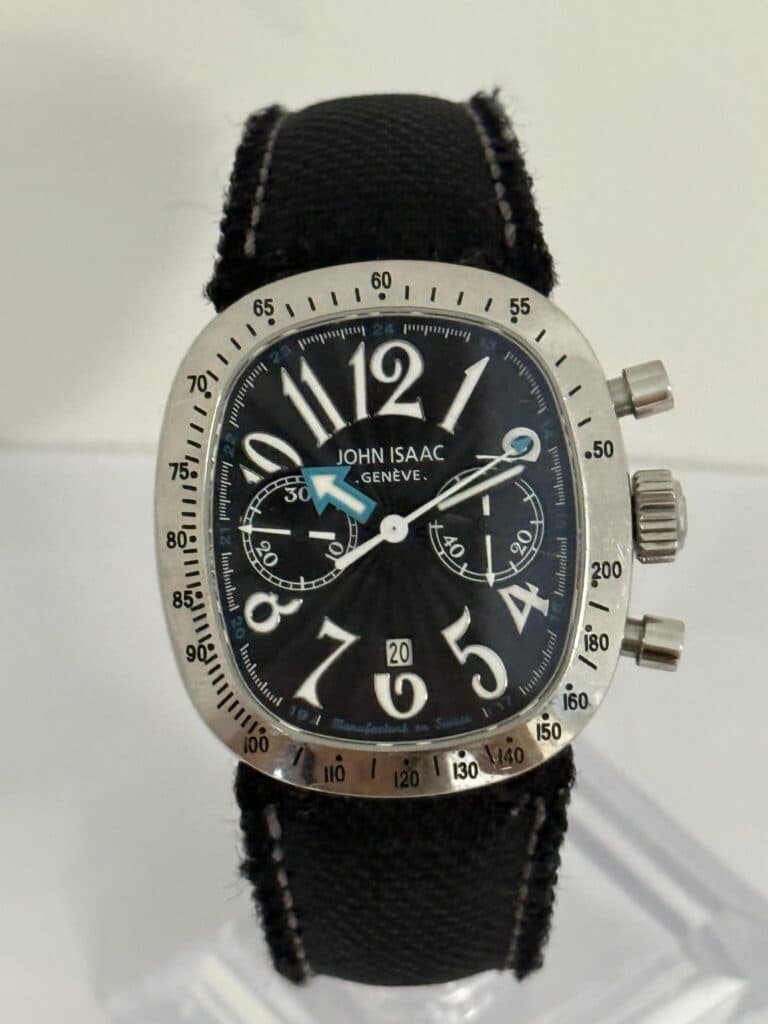 Estimation de la valeur d’une montre John Isaac Geneve rare et assemblée en Suisse datant de 2014