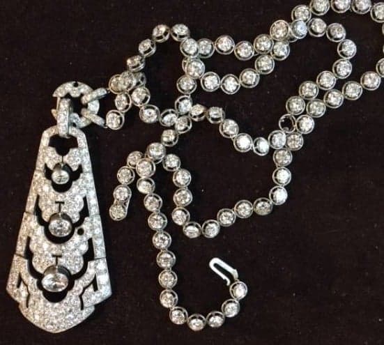Comment estimer un bijou de haute joaillerie ?