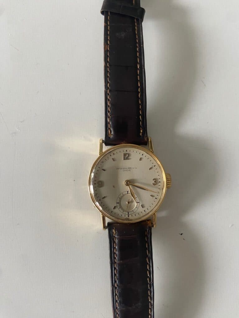 Estimation de la valeur de la montre Patek Philippe Calatrava en or jaune, bracelet en crocodile avec boucle ardillon