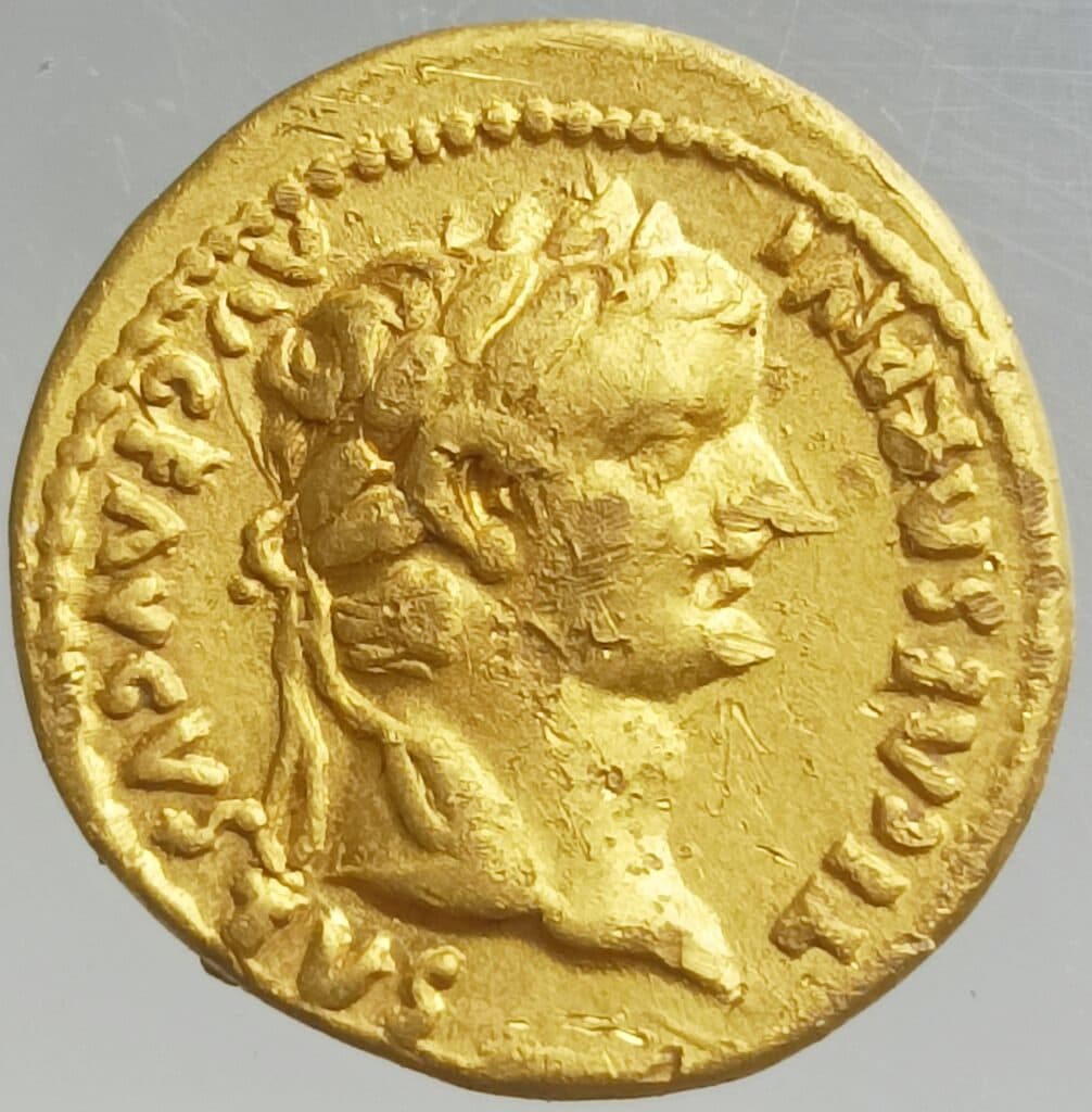 Estimation d’un Aureus en or de Tibère frappé à Lyon Estimation d’un Aureus en or de Tibère frappé à Lyon