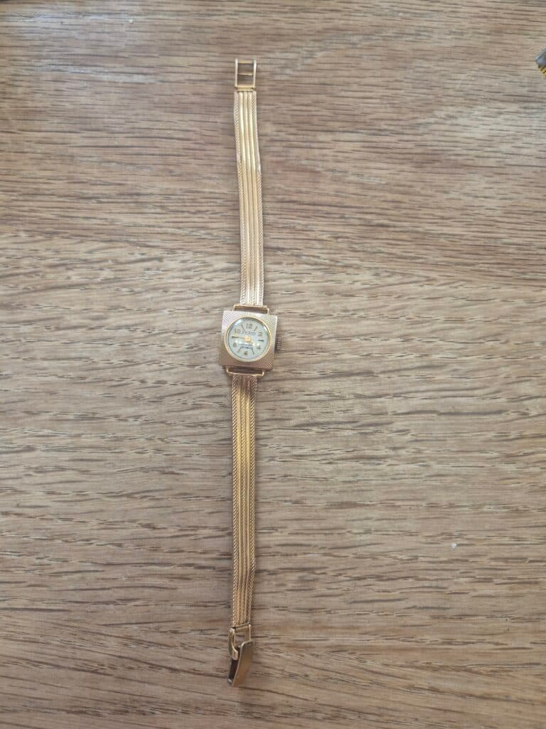 Estimation d’une montre en or Zedon retrouvée chez une grand-mère Estimation d’une montre en or Zedon retrouvée chez une grand-mère